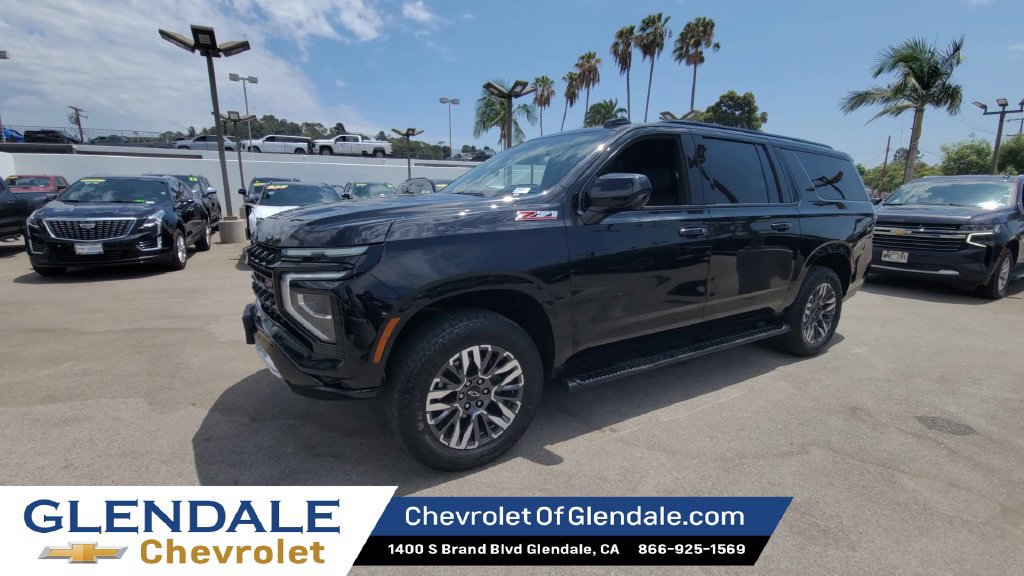 Certified 2025 Chevrolet Suburban Z71 AWD/4WD image 4