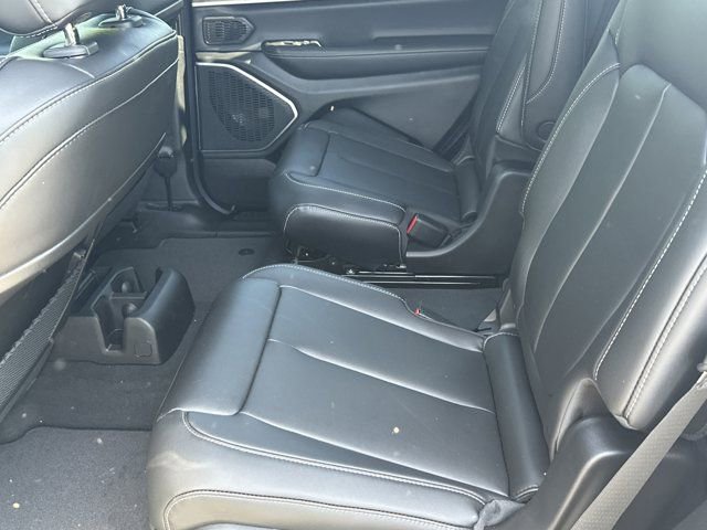 New 2026 Jeep Grand Cherokee L Limited RWD image 21