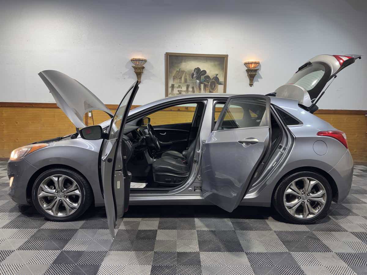 Used 2013 Hyundai Elantra GT w/ Style Pkg image 12