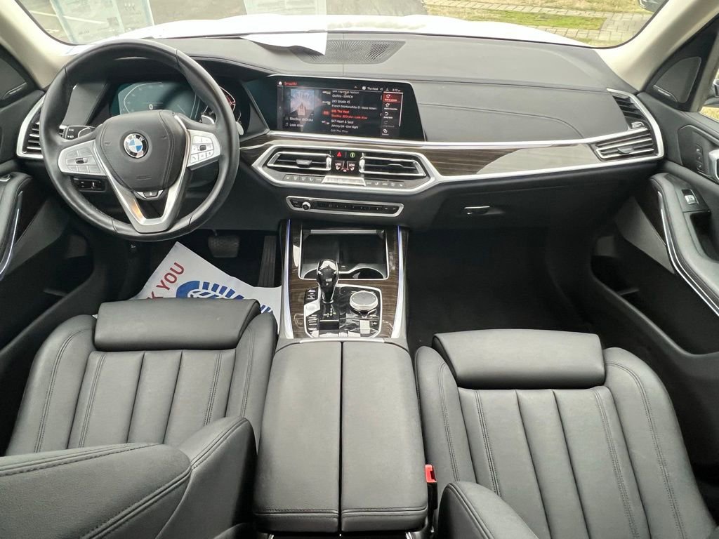 Used 2021 BMW X7 xDrive40i w/ Premium Package image 2
