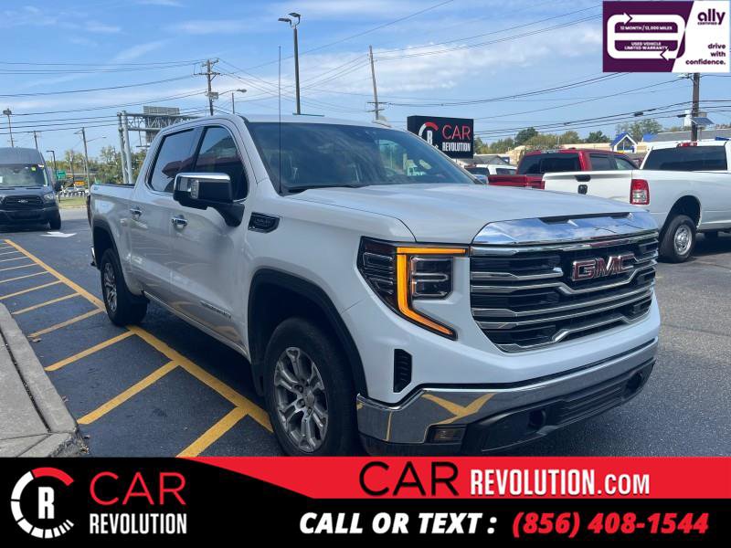 Used 2024 GMC Sierra 1500 SLT image 1
