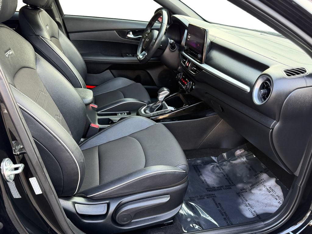 Certified 2024 Kia Forte GT-Line w/ GT-Line Premium Package FWD image 9