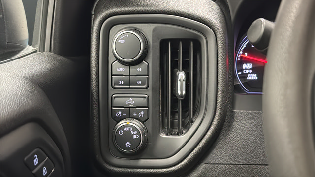 Used 2022 Chevrolet Silverado 1500 Custom Trail Boss w/ LPO, Dark Essentials Package AWD/4WD image 30
