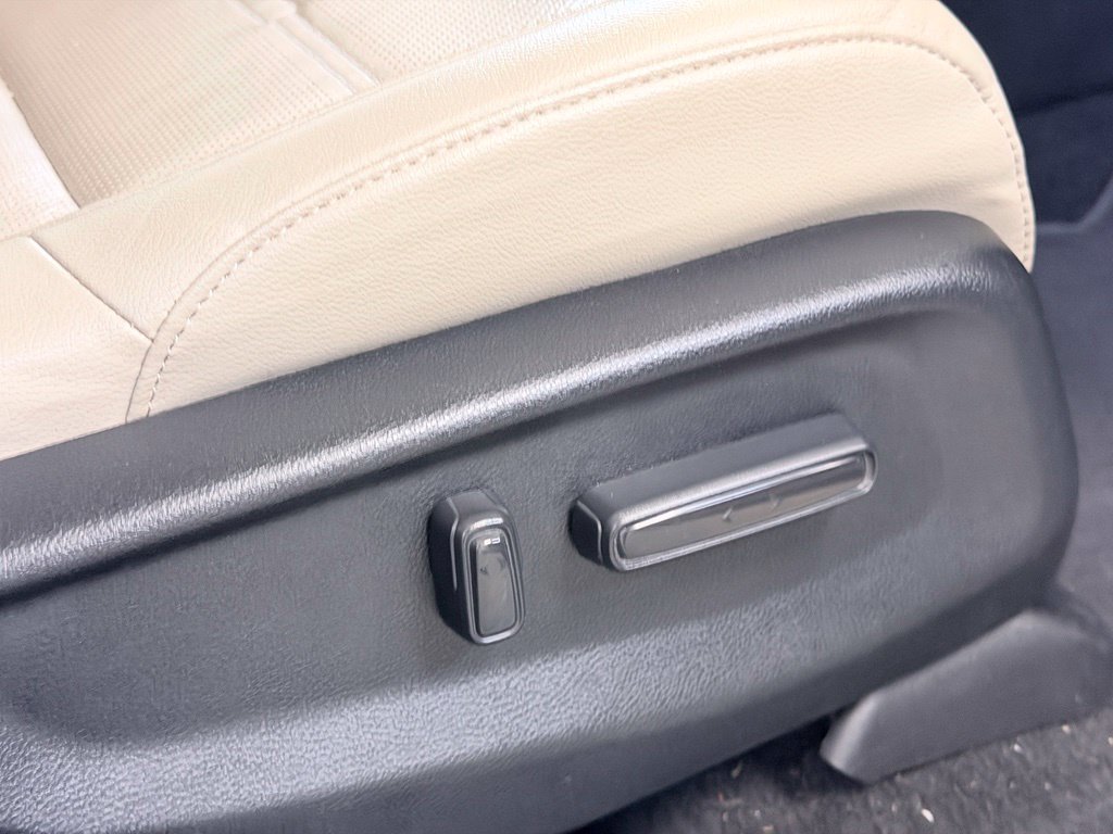 Used 2021 Honda CR-V EX-L image 36