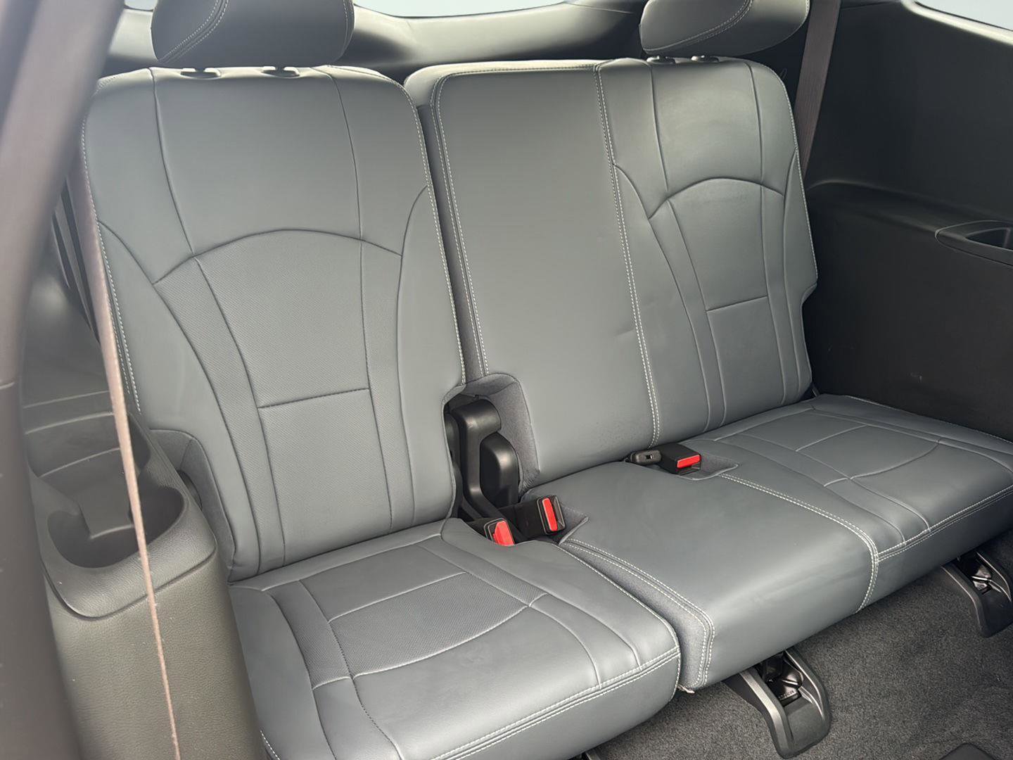 Used 2024 Buick Enclave Essence w/ Experience Buick Package image 26