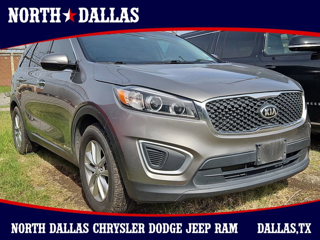 Used 2016 Kia Sorento LX AWD/4WD image 1