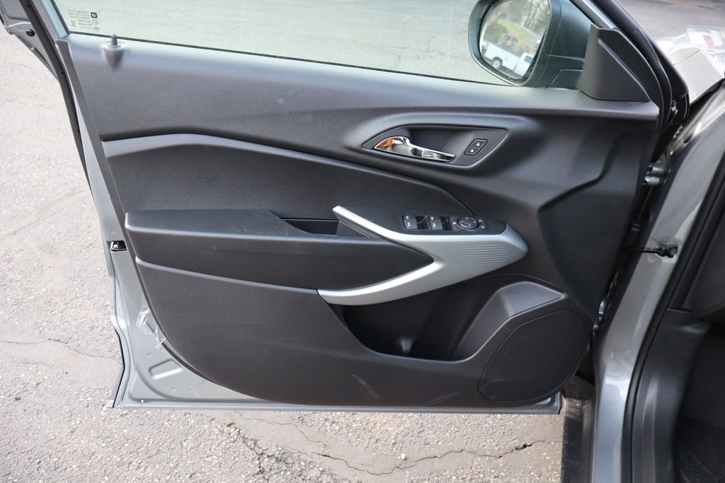 New 2026 Chevrolet Trax LS w/ Driver Confidence Package image 4