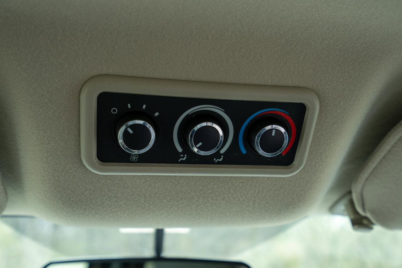 Used 2014 Chevrolet Express 3500 LS image 21