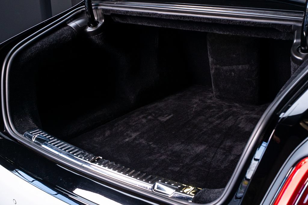 Used 2022 Rolls-Royce Phantom Sedan w/ The Phantom Package RWD image 65