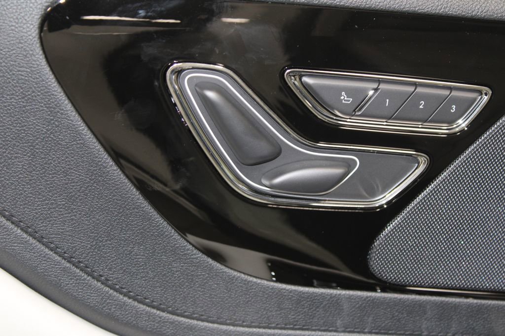 New 2026 Lincoln Aviator 2WD w/ Jet Appearance Package image 21