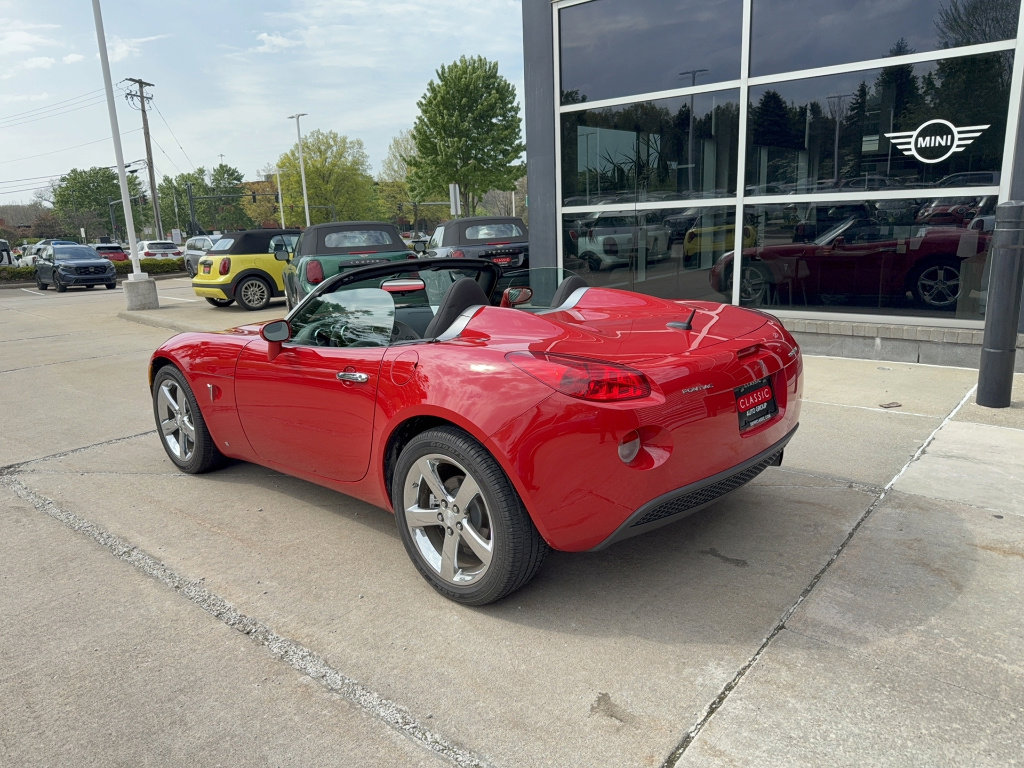 Used 2008 Pontiac Solstice Convertible w/ Preferred Package RWD image 3