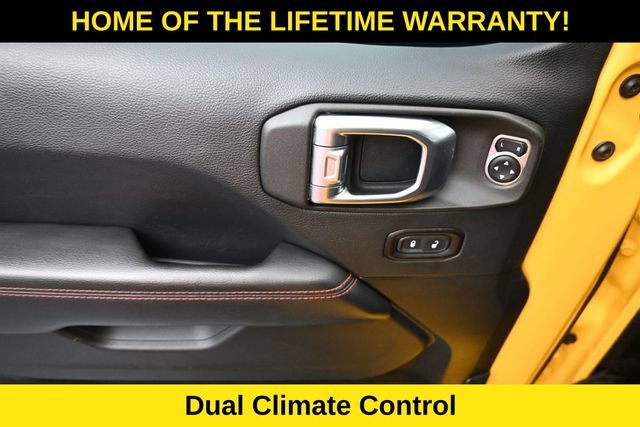 Used 2018 Jeep Wrangler Unlimited Rubicon w/ Cold Weather Group AWD/4WD image 13