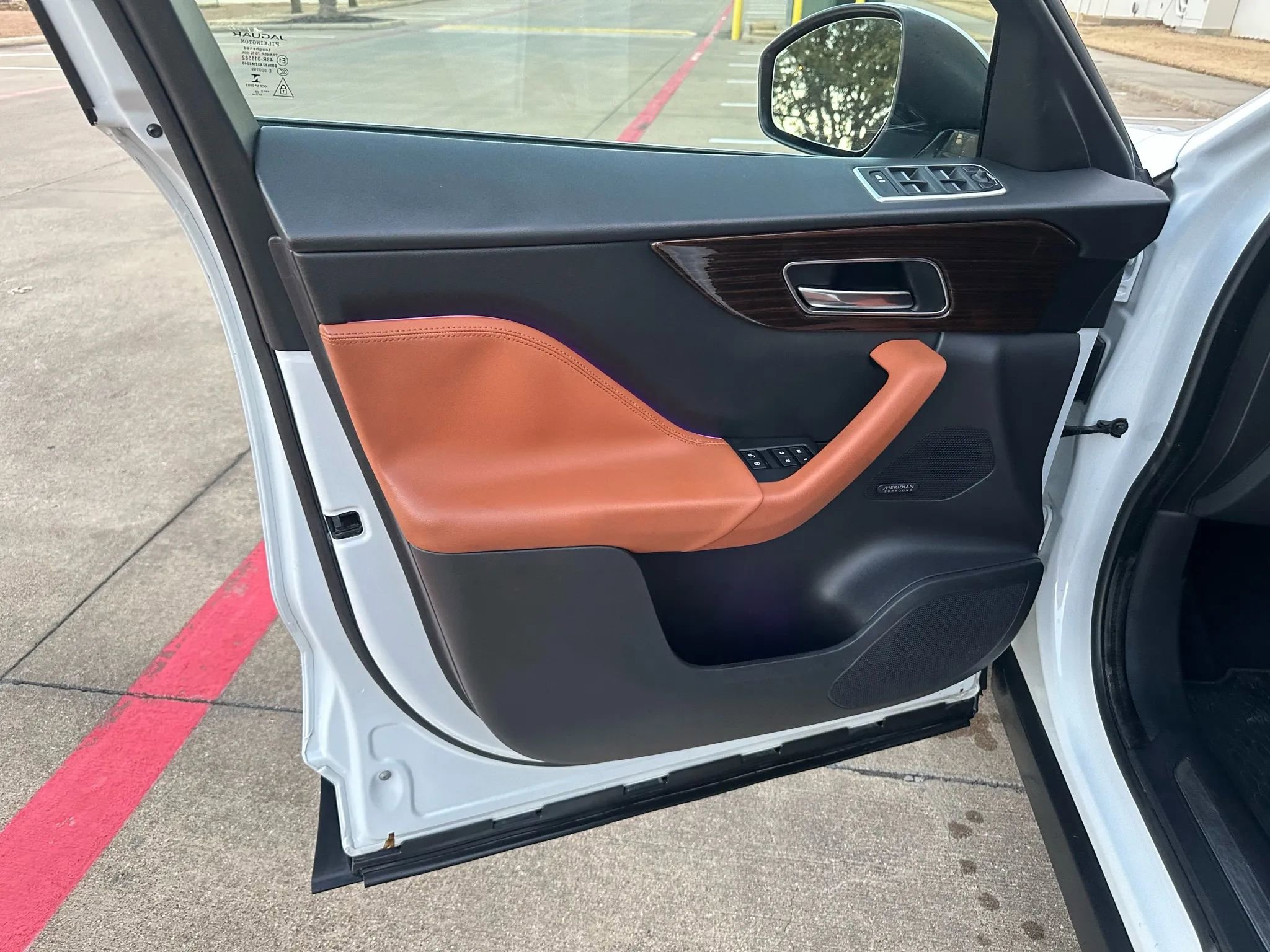 Used 2018 Jaguar F-PACE Portfolio image 16