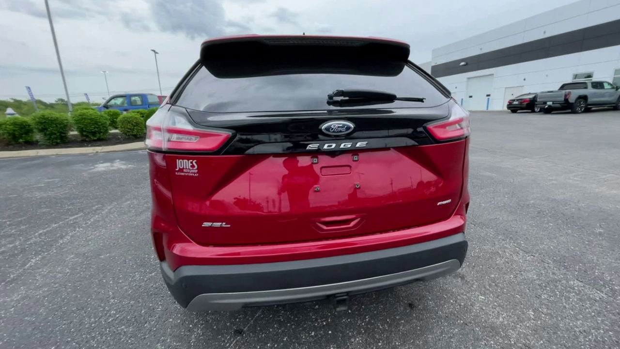 Used 2021 Ford Edge SEL w/ Convenience Package AWD/4WD image 2