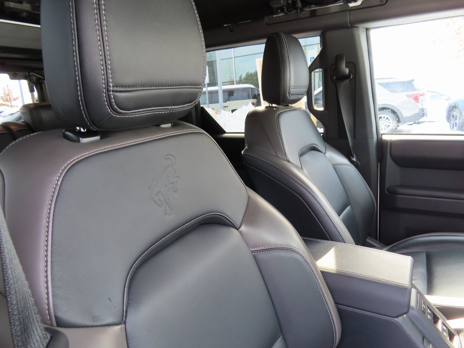 Used 2025 Ford Bronco Outer Banks image 35