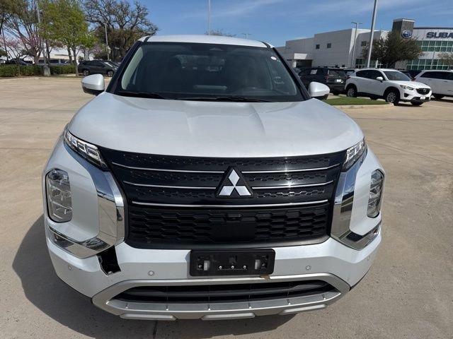 Used 2024 Mitsubishi Outlander SE image 8