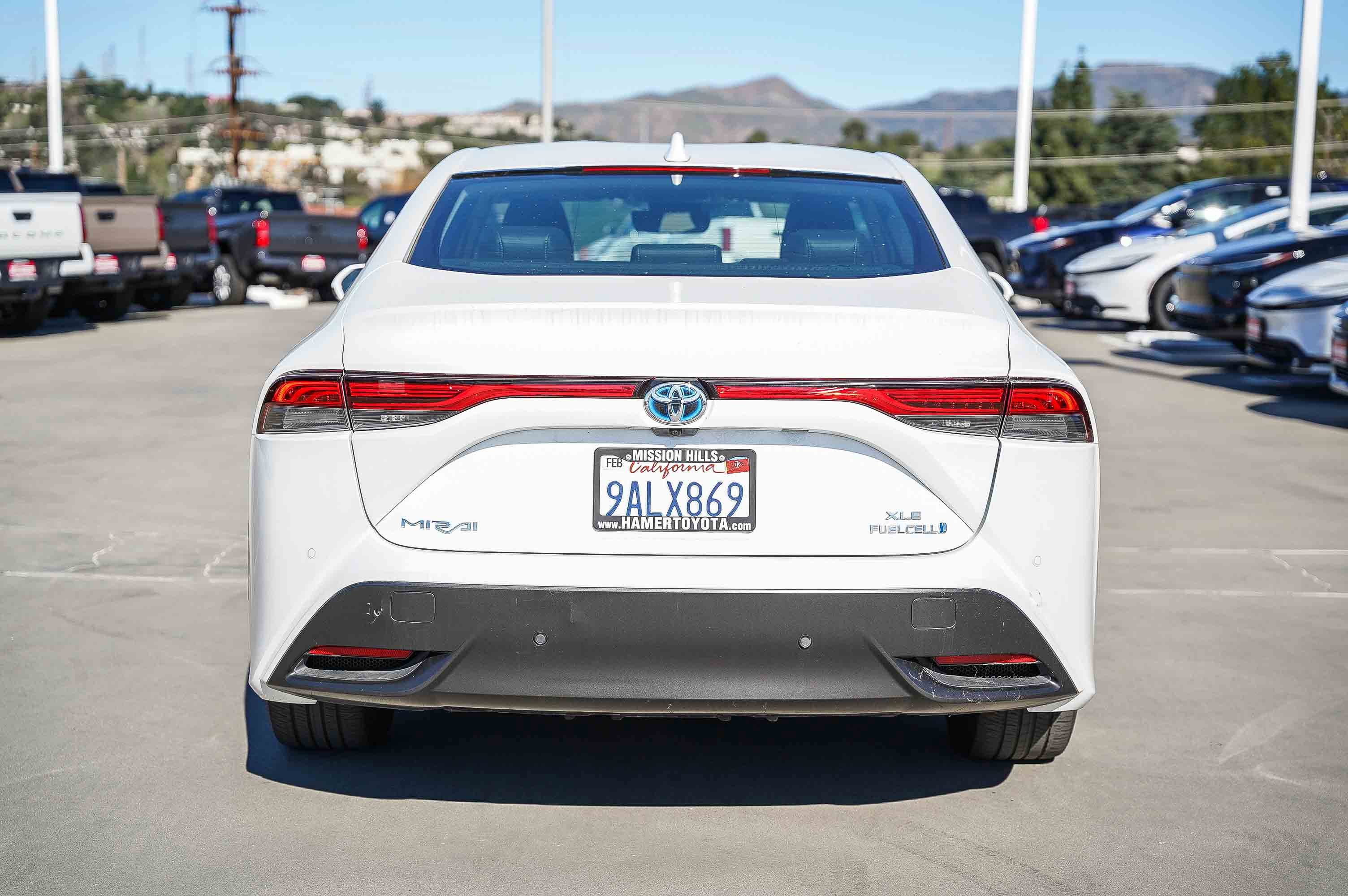 Used 2022 Toyota Mirai XLE image 10