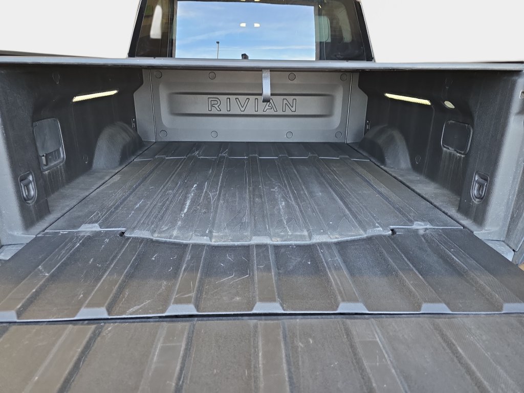 Used 2022 Rivian R1T Adventure AWD/4WD image 14
