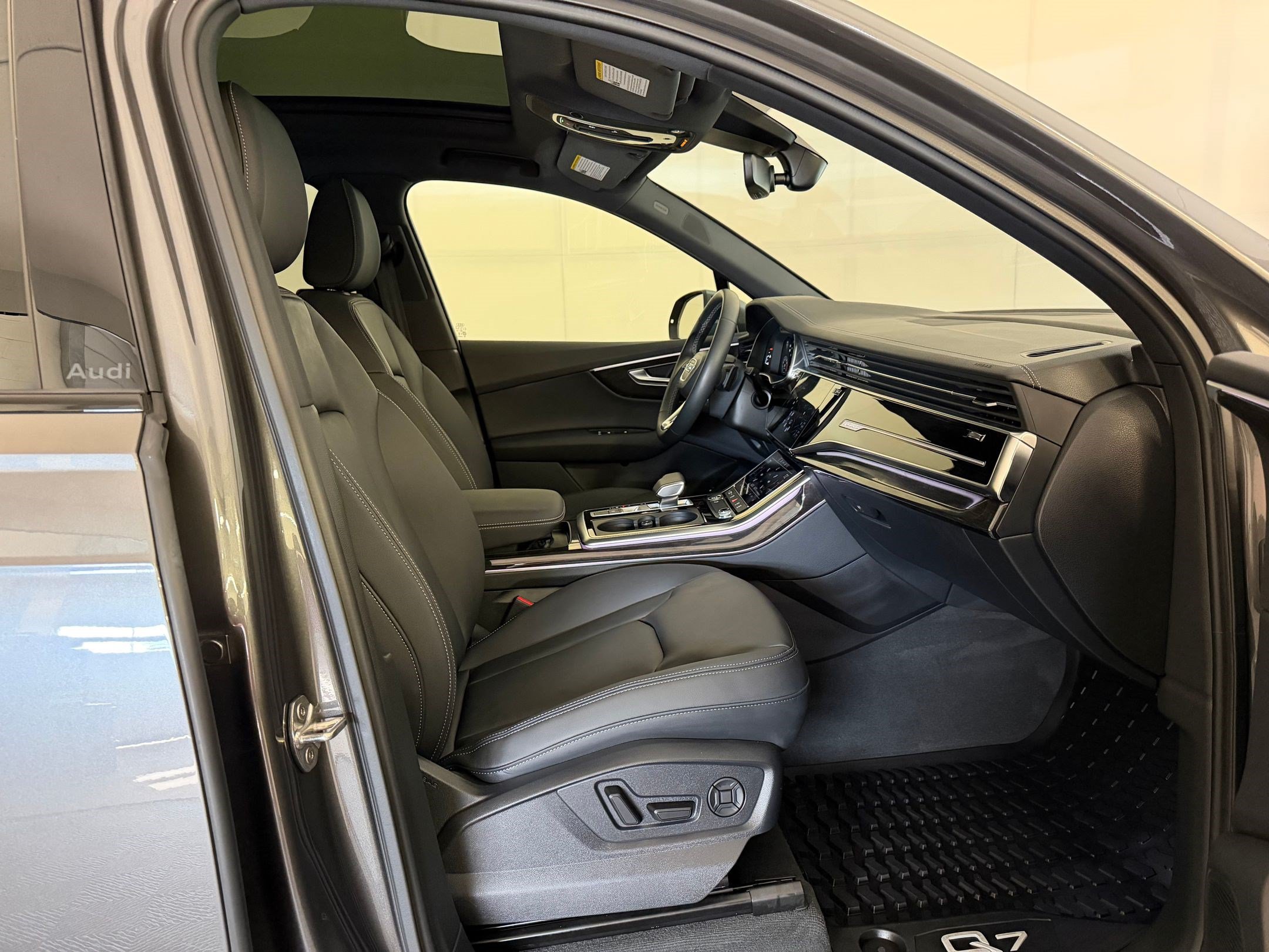 Certified 2026 Audi Q7 2.0T Premium w/ Convenience Plus Package AWD/4WD image 27