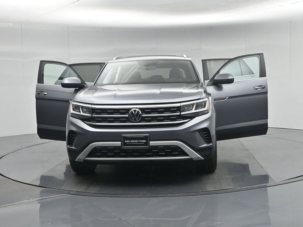 Used 2023 Volkswagen Atlas Cross Sport SE w/ Panoramic Sunroof Package image 36