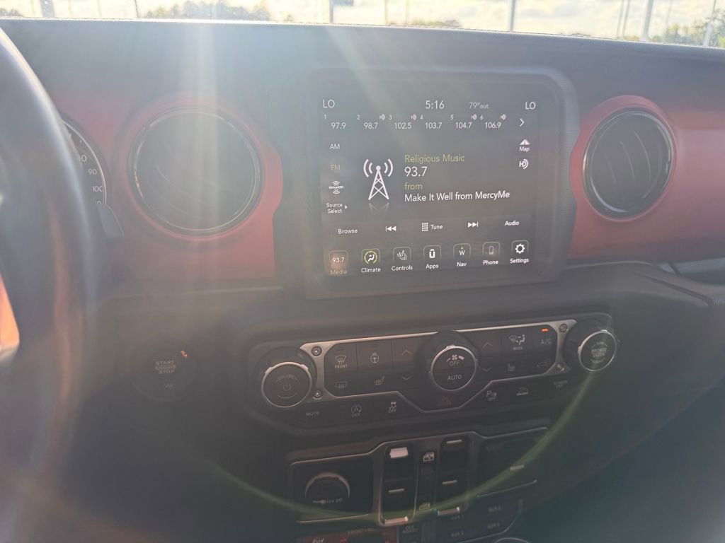 Used 2020 Jeep Gladiator Rubicon image 10