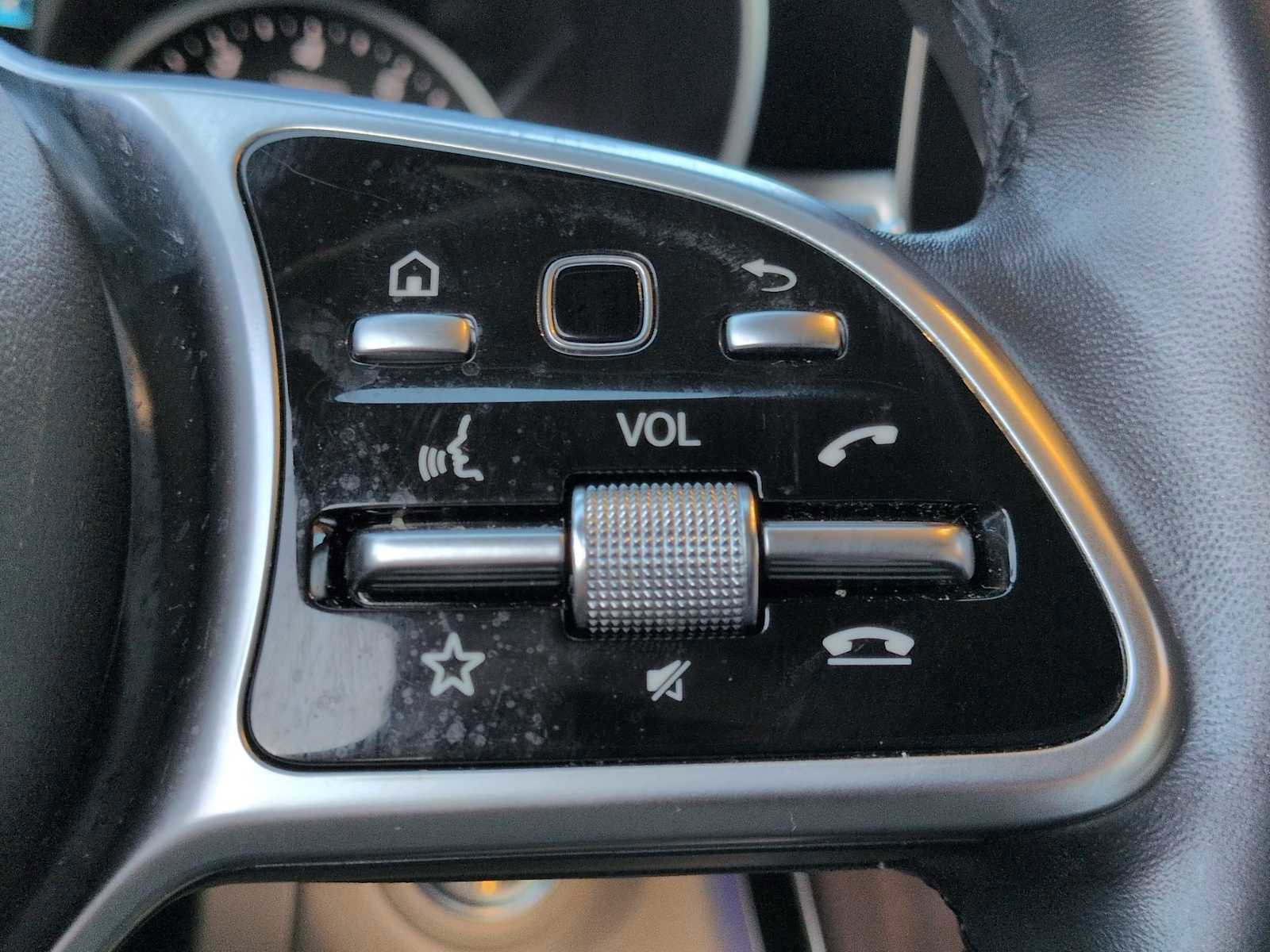 Used 2022 Mercedes-Benz GLC 300 4MATIC image 26