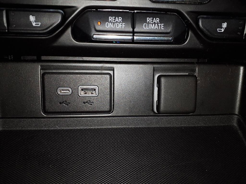 Used 2022 Chevrolet Tahoe RST w/ Luxury Package image 25