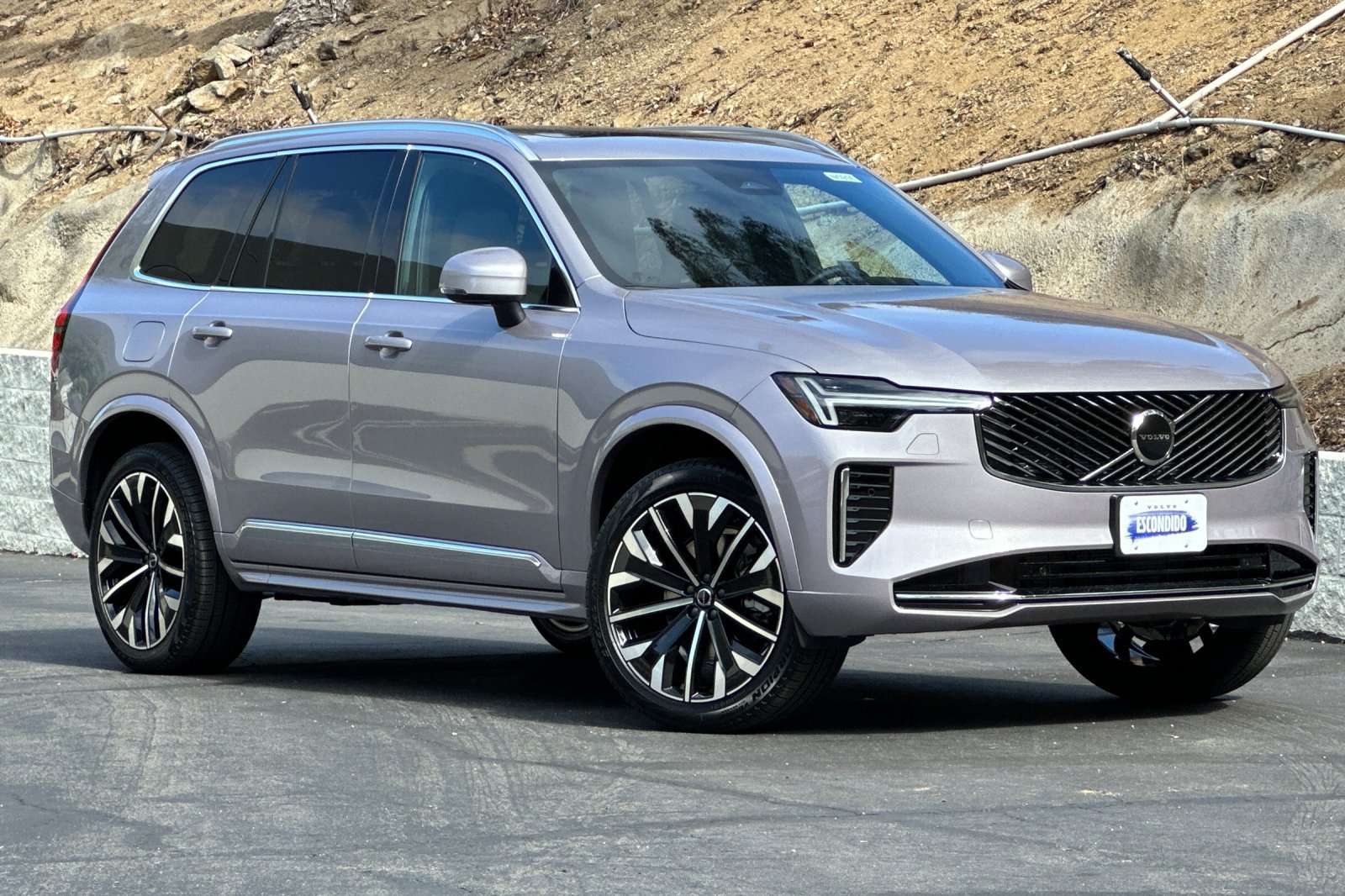 Used 2026 Volvo XC90 B6 Core AWD/4WD image 2