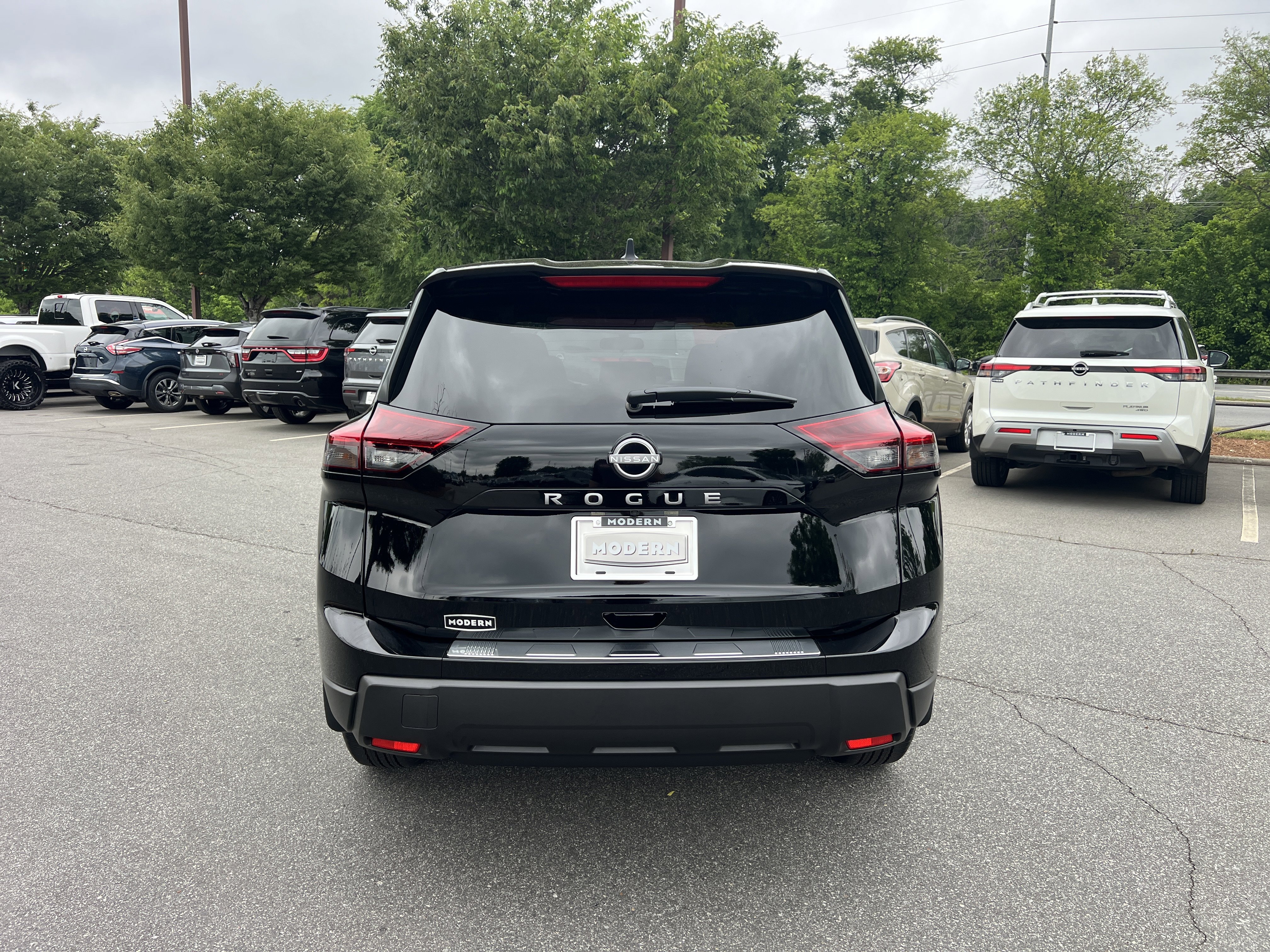 Certified 2026 Nissan Rogue SV FWD image 26