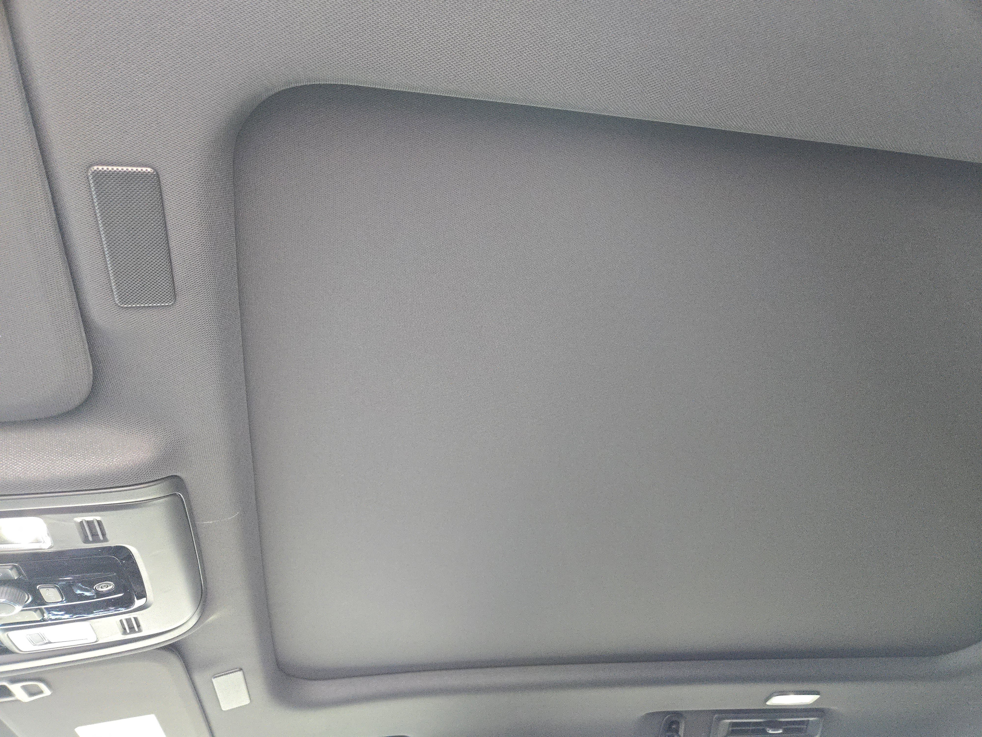 New 2026 Chevrolet Suburban High Country image 18