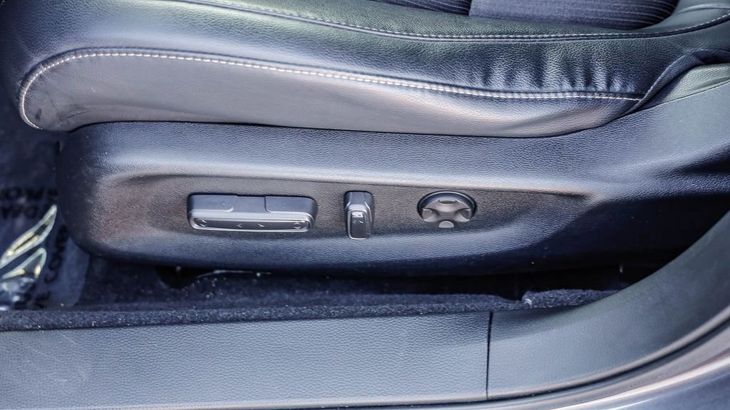 Used 2018 Honda Accord Sport image 25