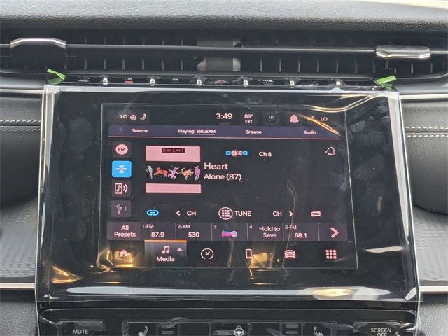 New 2025 Jeep Grand Cherokee Altitude image 17