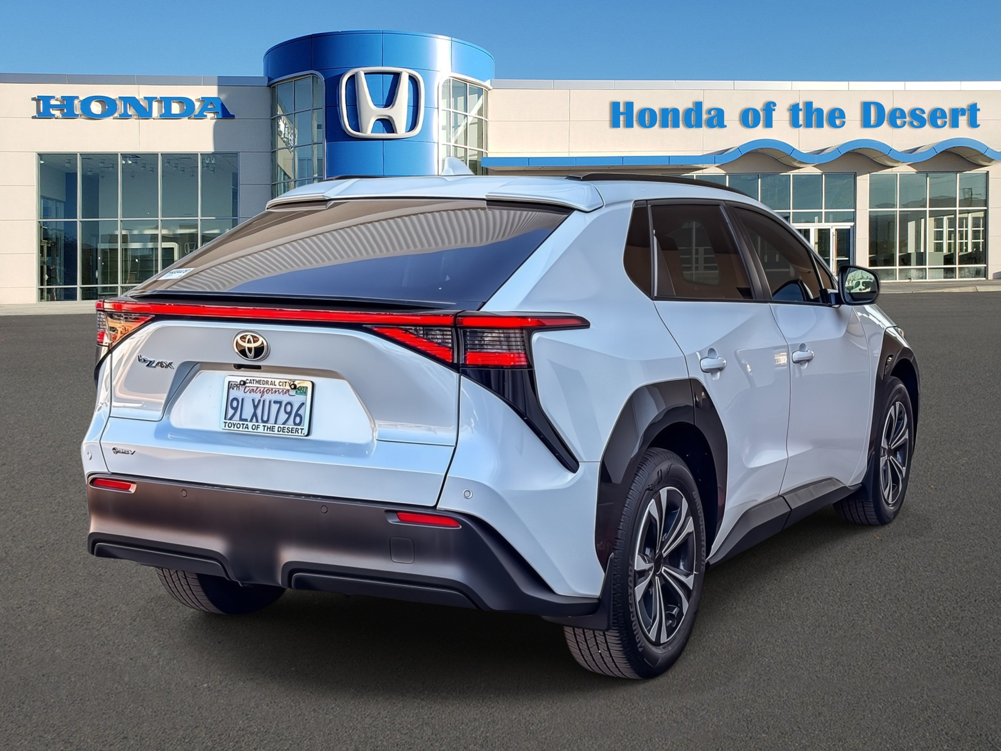 Used 2024 Toyota bZ4X FWD w/ Weather Package image 7