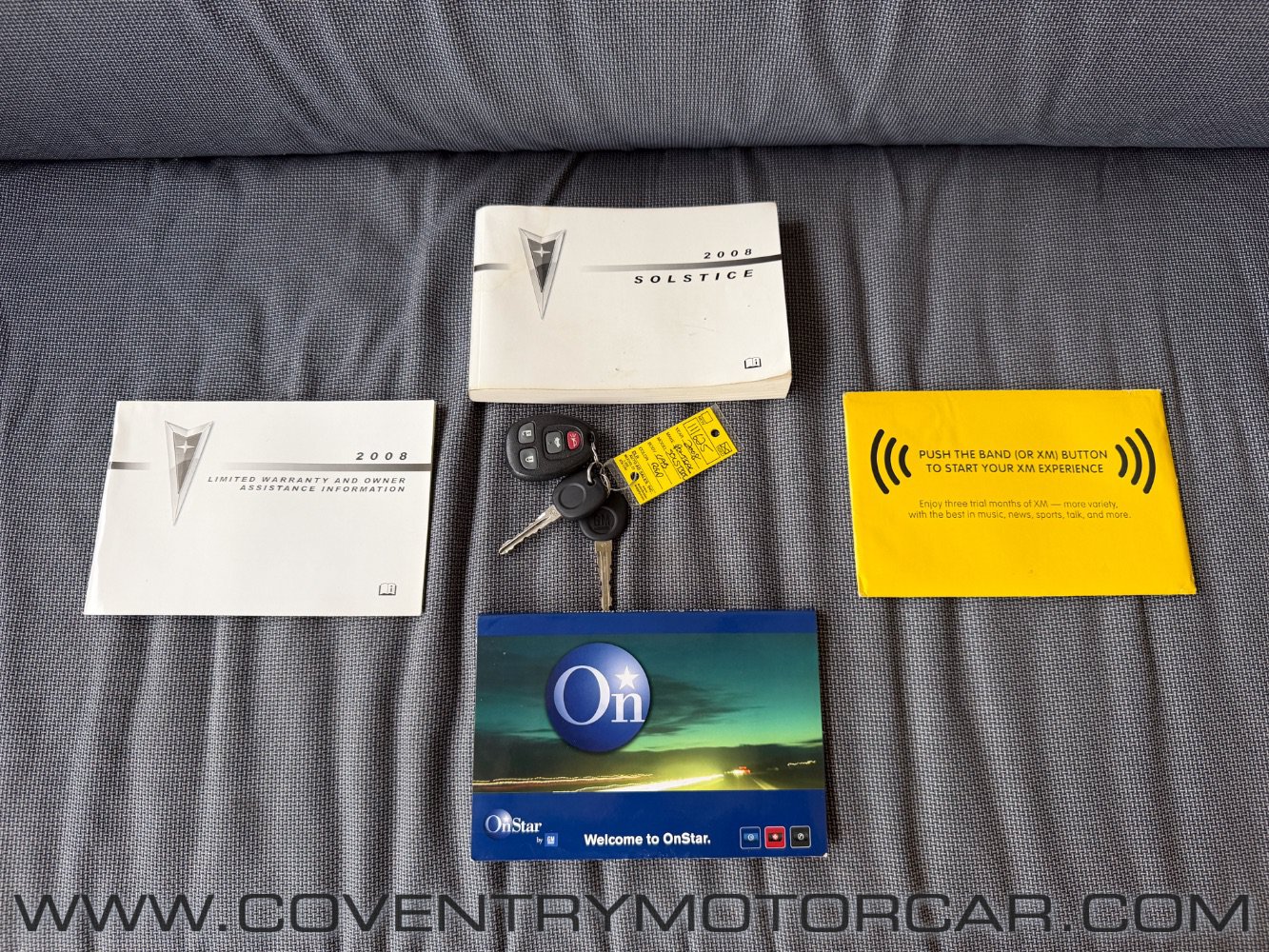 Used 2008 Pontiac Solstice GXP w/ Premium Package RWD image 13