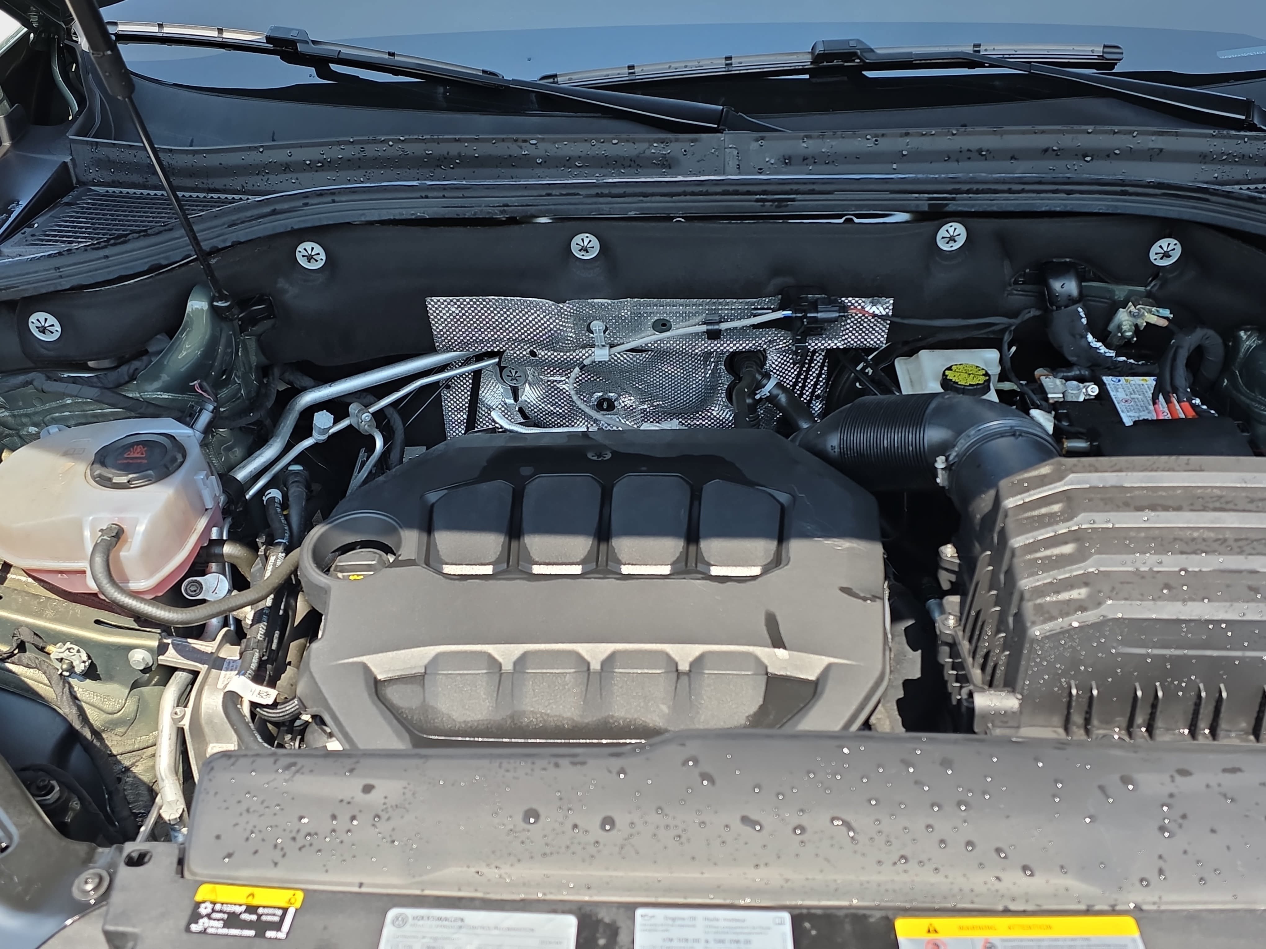Used 2024 Volkswagen Atlas Peak Edition SEL AWD/4WD image 33