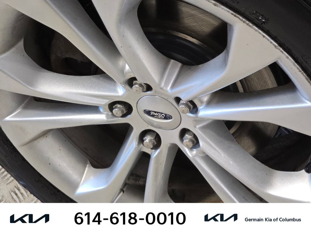 Used 2013 Ford Taurus SEL FWD image 13