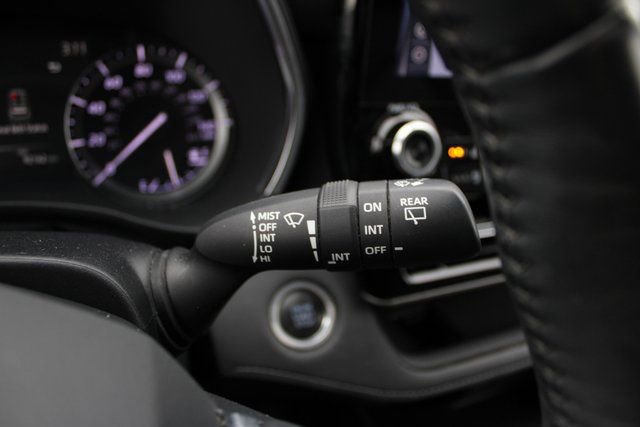 Used 2020 Toyota Highlander Limited image 25