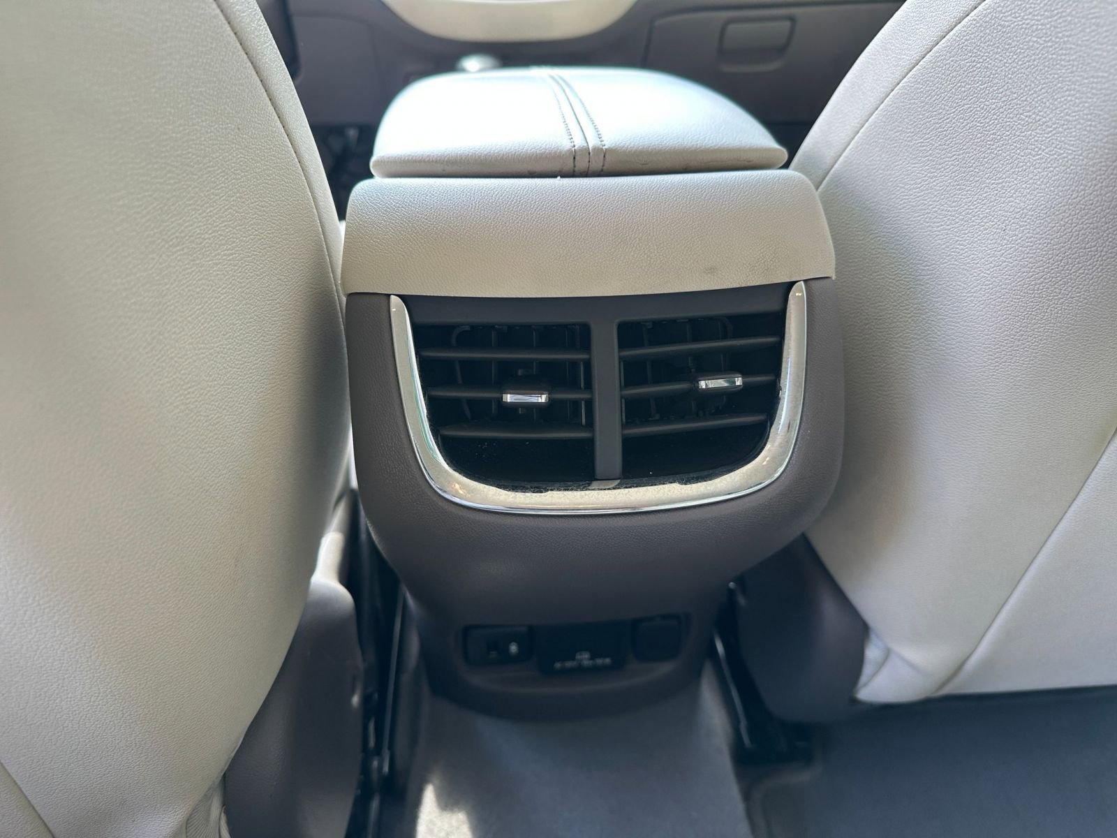 Used 2024 Chevrolet Malibu LT image 24