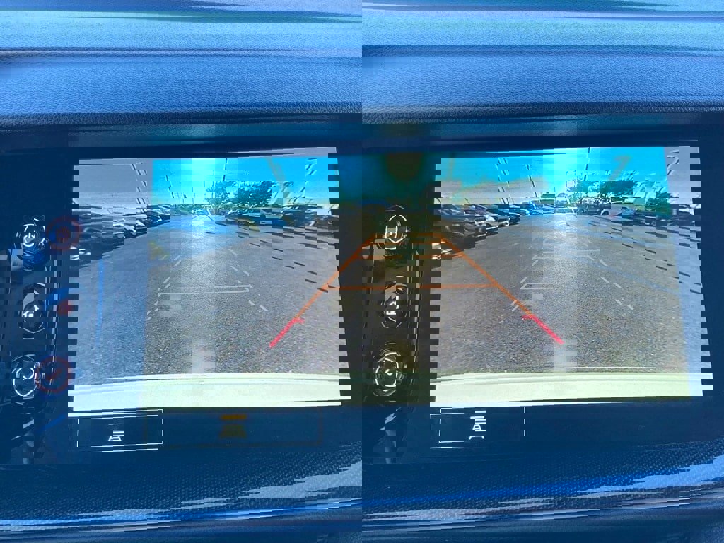 Used 2023 Buick Envision Essence image 22