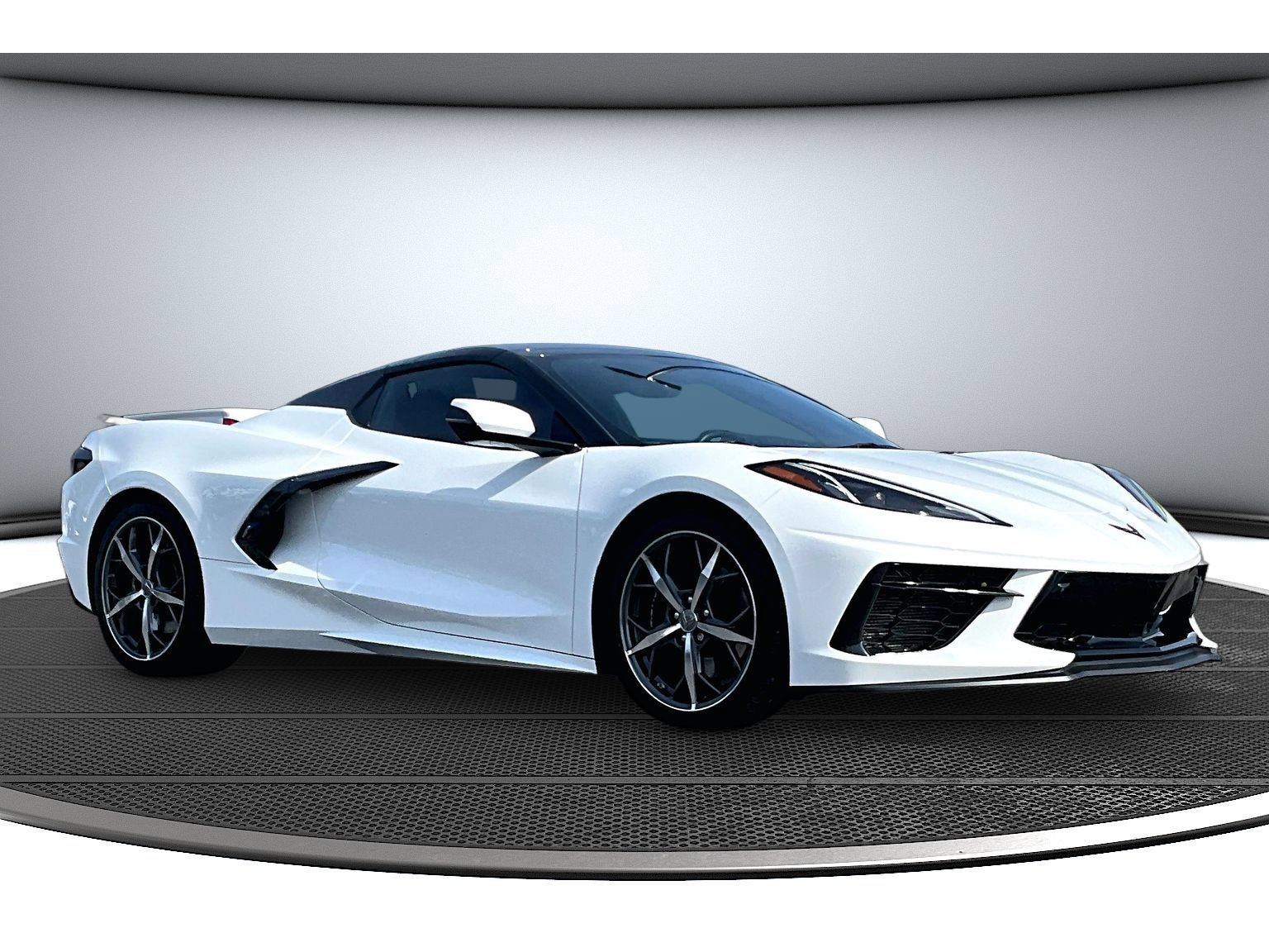 Used 2022 Chevrolet Corvette Stingray Premium Conv w/ Z51 Performance Package RWD image 13