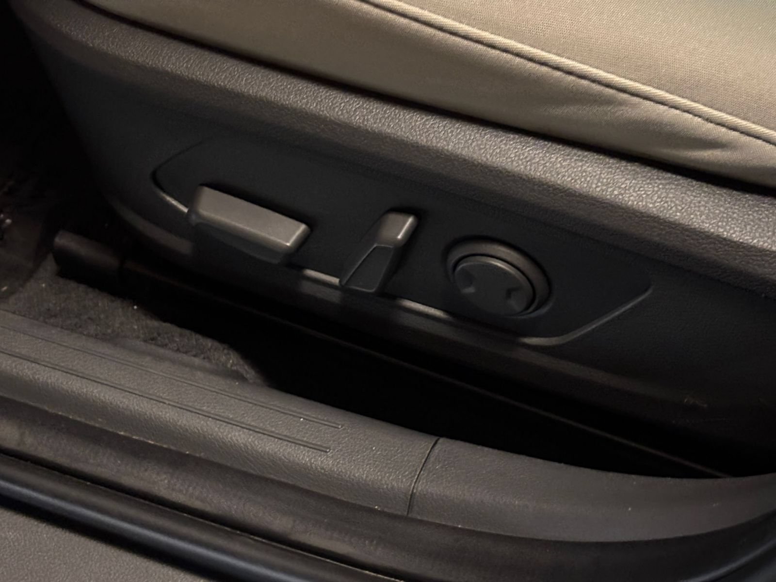 Used 2025 Hyundai Sonata SEL FWD image 22