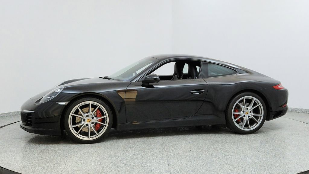 Used 2017 Porsche 911 Carrera S image 2