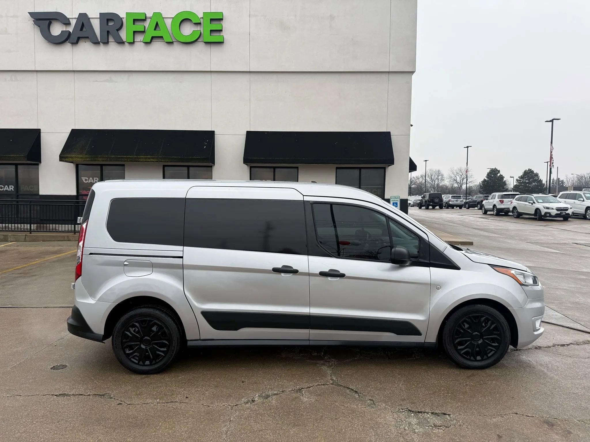 Used 2022 Ford Transit Connect XLT image 16