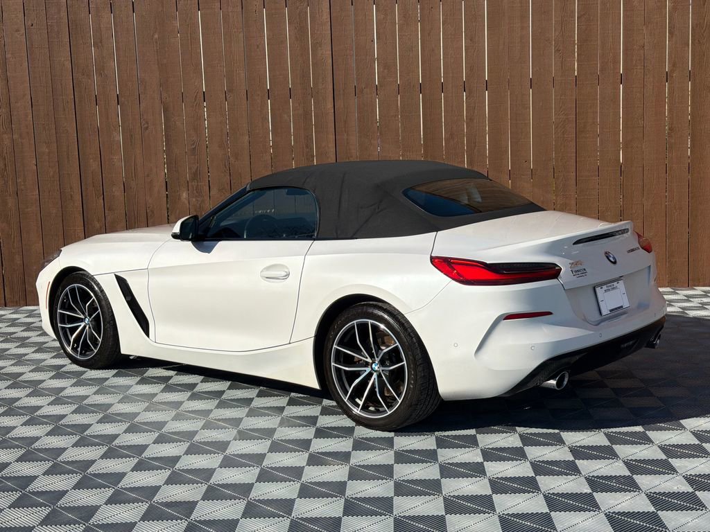 Used 2022 BMW Z4 sDrive30i w/ Premium Package image 14