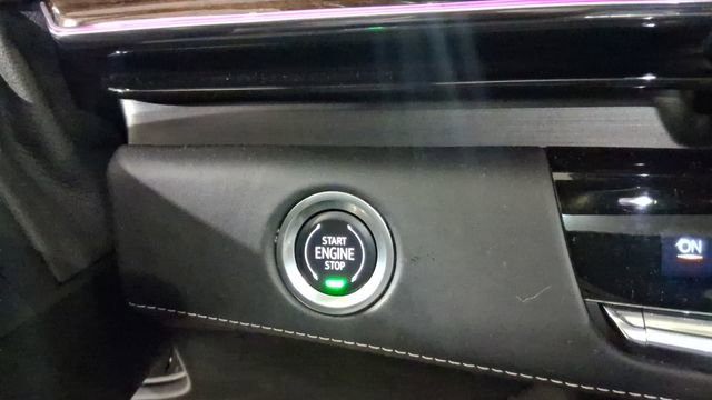 Used 2022 Cadillac Escalade Sport Platinum w/ Heavy-Duty Trailer Package image 32