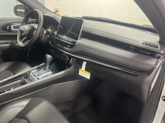 New 2026 Jeep Compass Latitude AWD/4WD image 20
