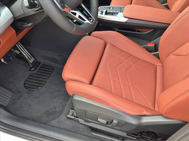 New 2026 BMW X2 xDrive28i w/ Technology Package AWD/4WD image 4