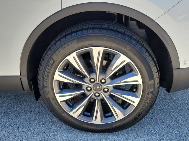 Certified 2022 Lincoln Corsair Reserve w/ Equipment Group 201A image 10