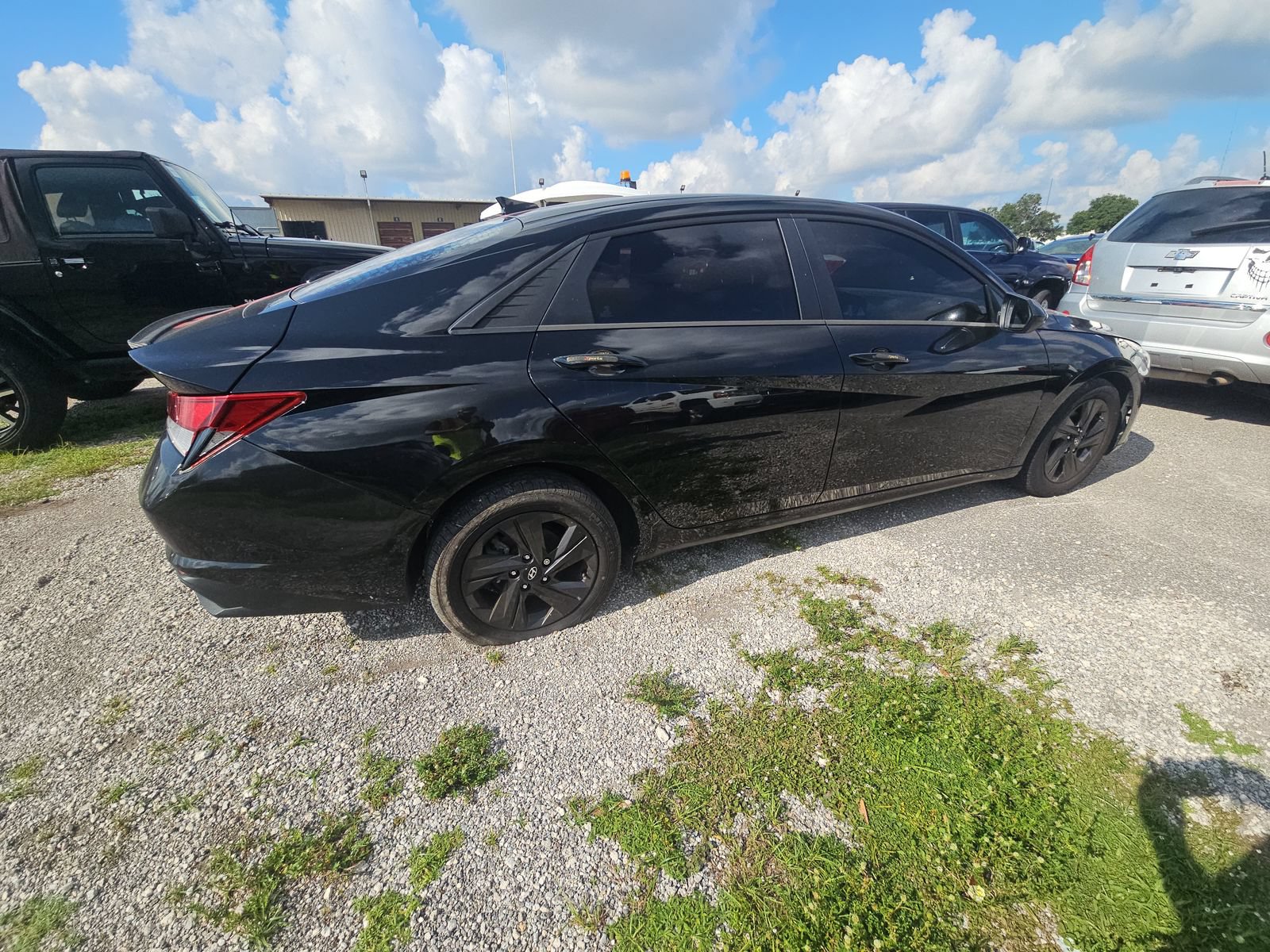 Used 2022 Hyundai Elantra SEL w/ Convenience Package FWD image 6
