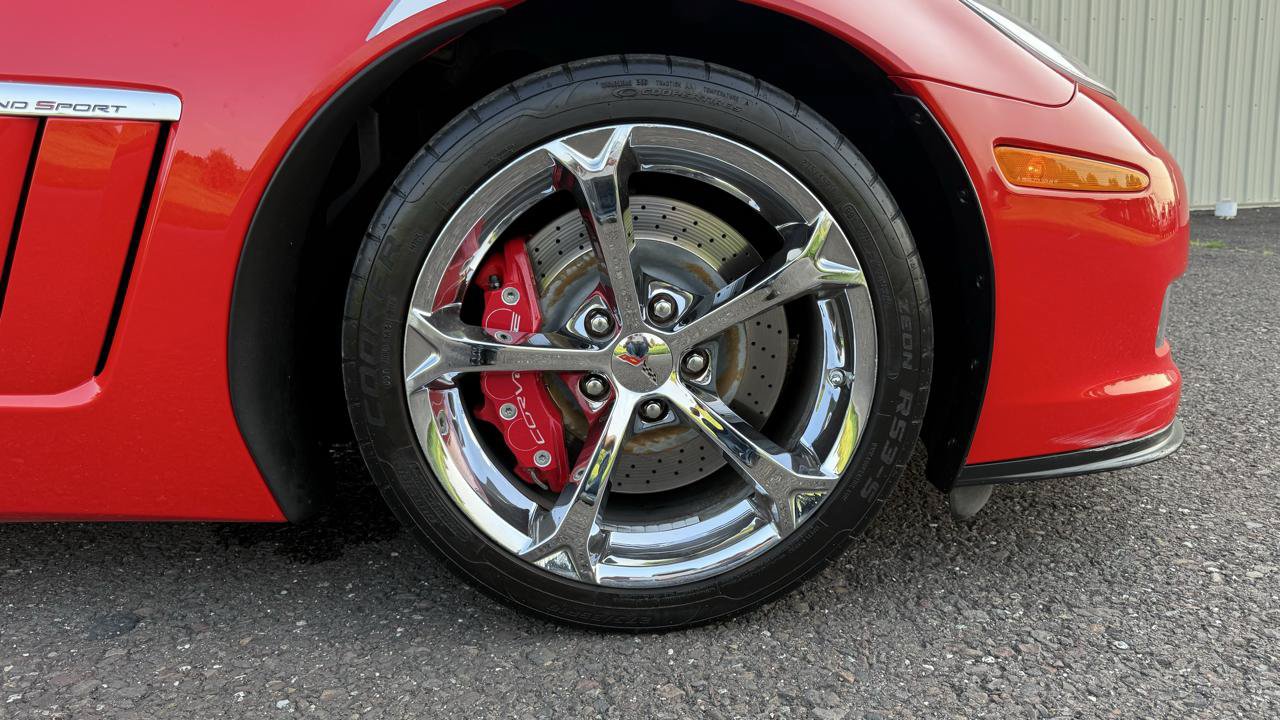 Used 2013 Chevrolet Corvette Grand Sport w/ 2LT Preferred Equipment Group RWD image 62
